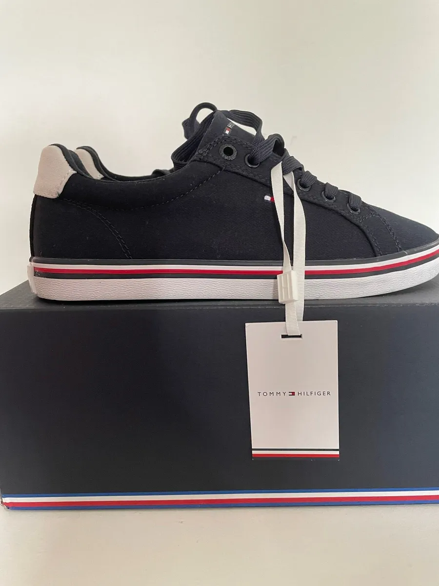 Tommy Hilfiger Sneakers - Image 3