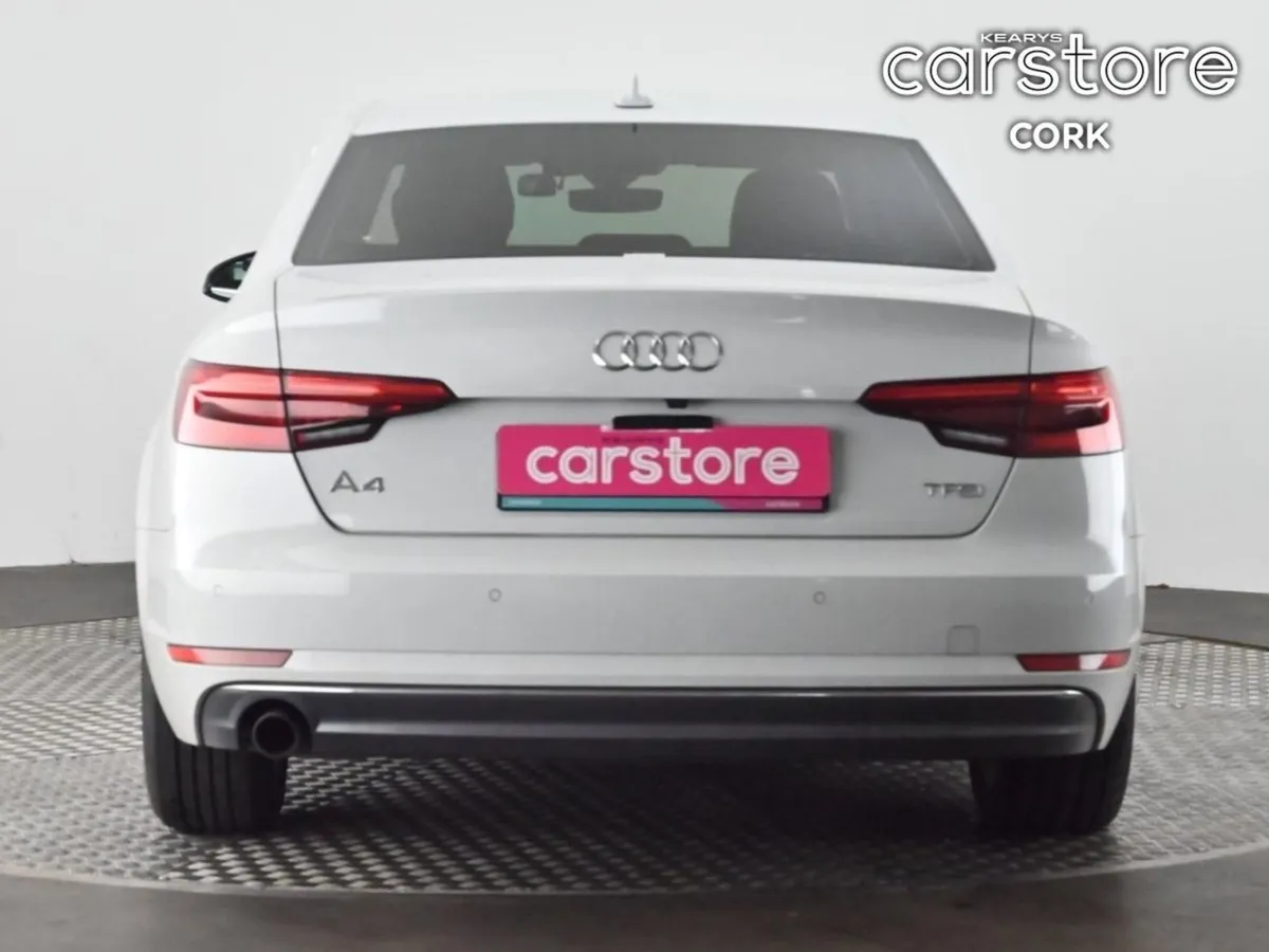 Audi A4 1.4tfsi 150HP S Tronic Attraction Ultra - Image 4