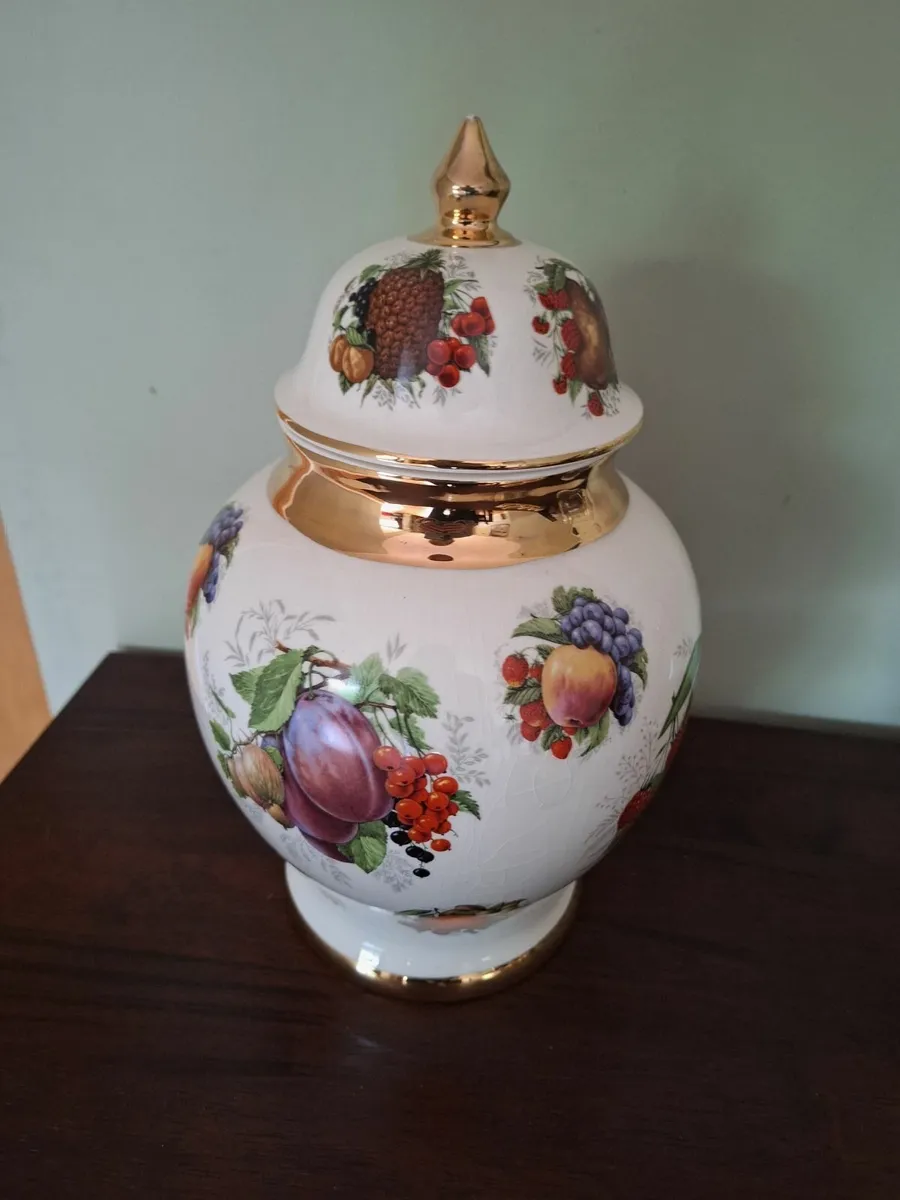Utopia Giftware Staffordshire - Image 1