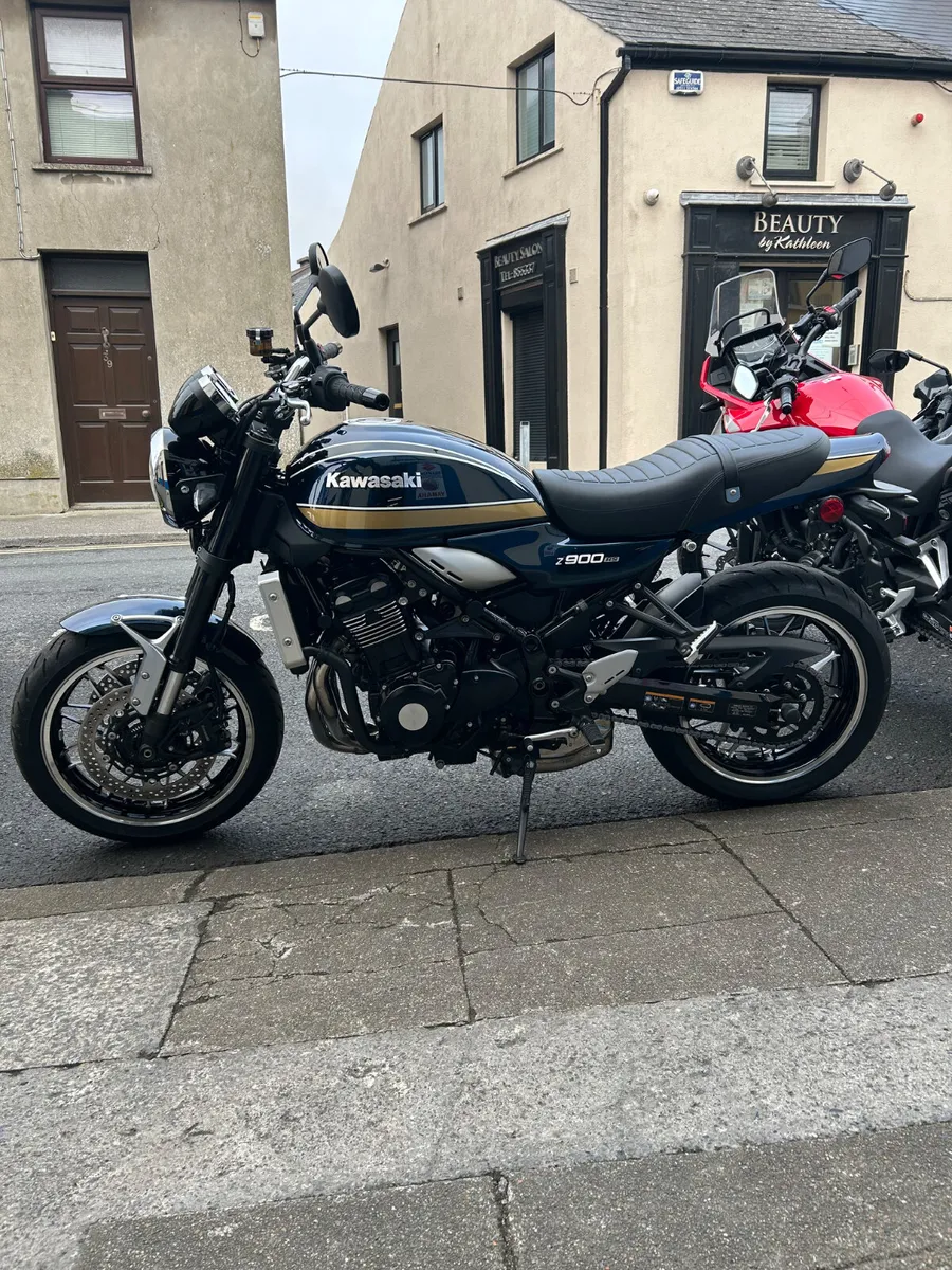 221 Kawasaki Z900rs - Image 3
