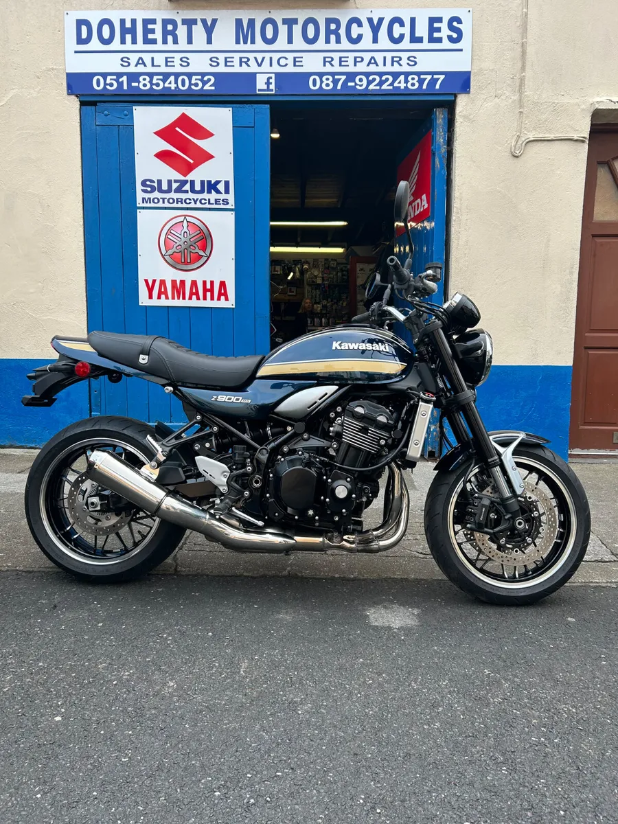 221 Kawasaki Z900rs - Image 1