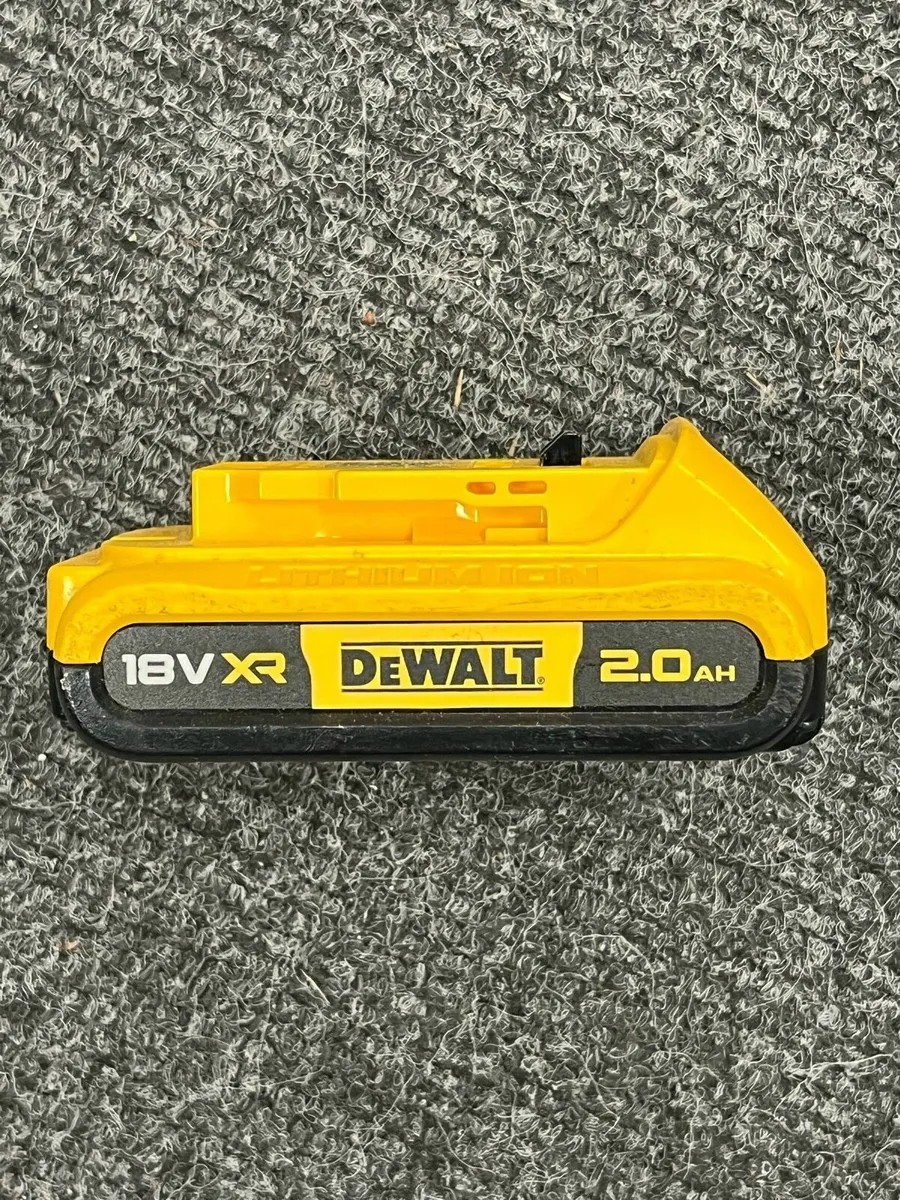 Dewalt 18v Battery - Image 1