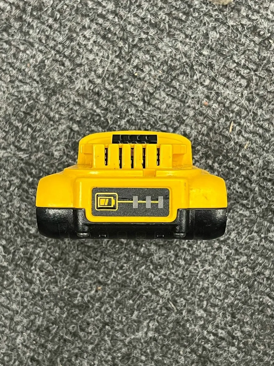 Dewalt 18v Battery - Image 2