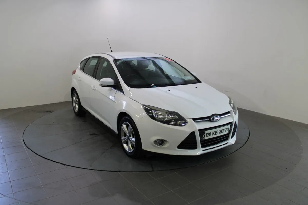 Ford Focus 1.0 Ecoboost 100PS Zetec - Image 1