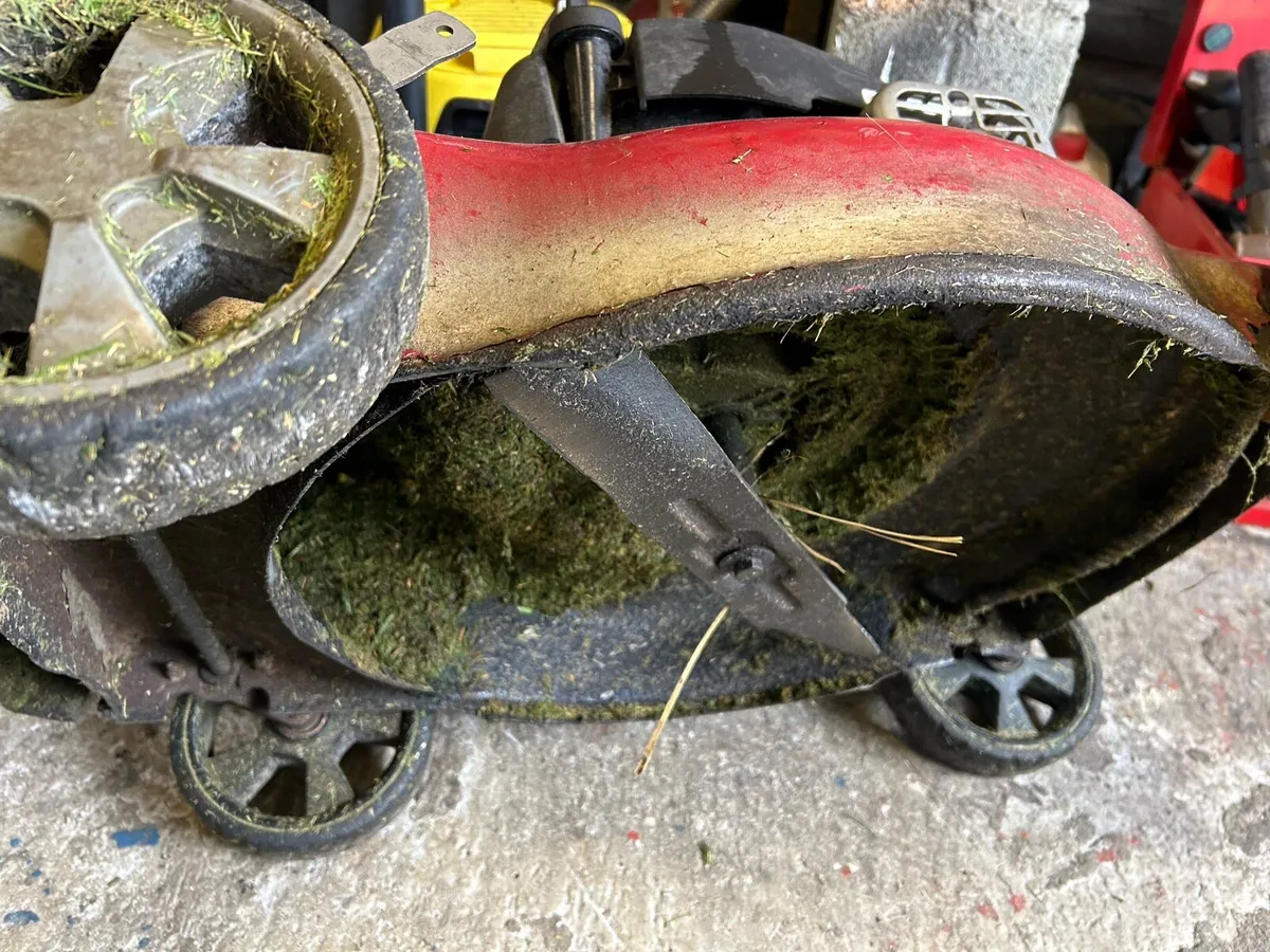 Lawnmower - Image 4