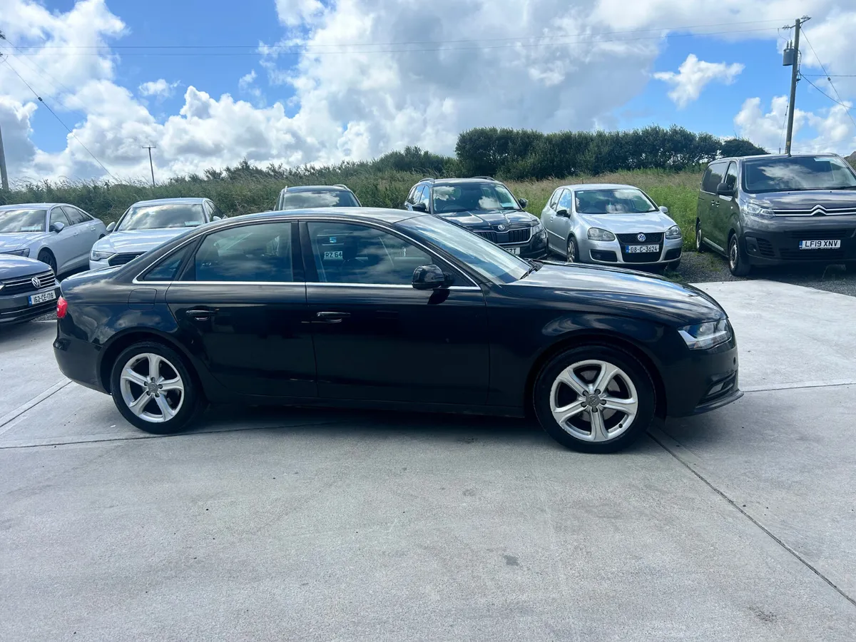 Audi A4 2.0 TDI 2012 - Image 2