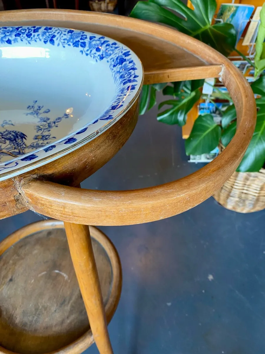 Bentwood washstand - Image 3