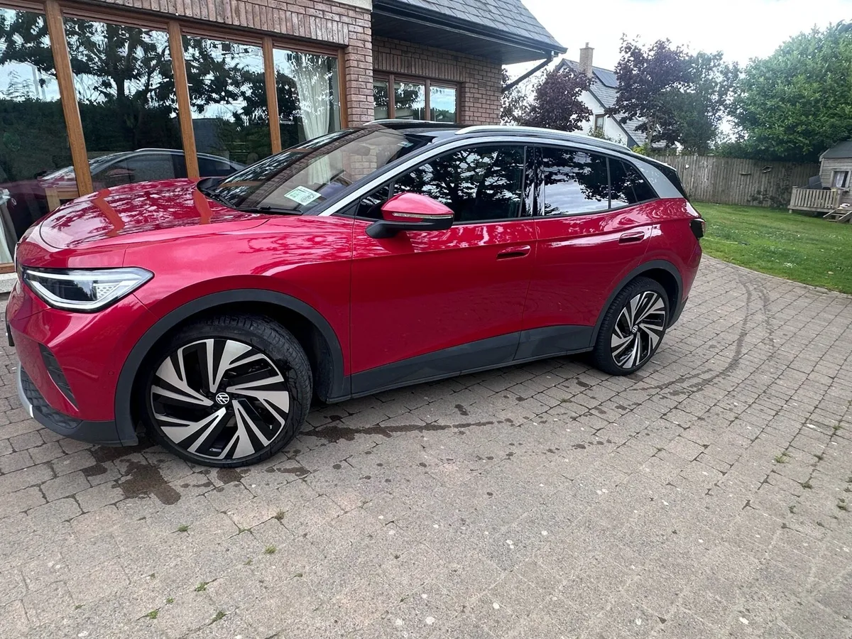Volkswagan ID.4 Pro Plus - Image 3