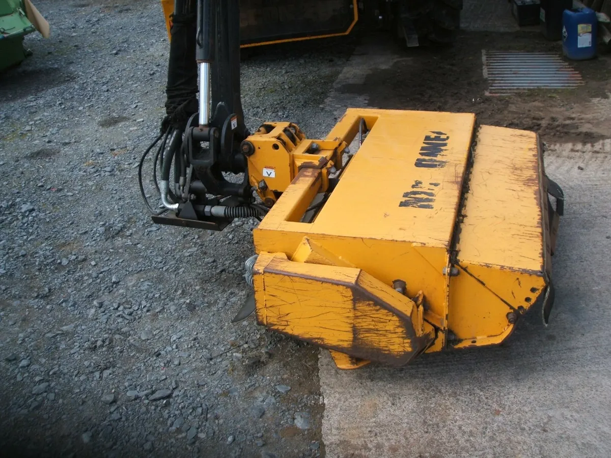 2019 McConnel PA5570 - Image 2