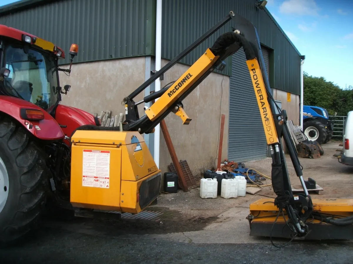 2019 McConnel PA5570 - Image 3