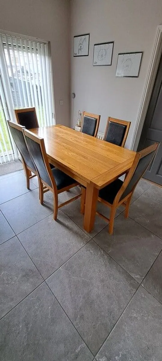 Dining  room table and six chairs - Image 2