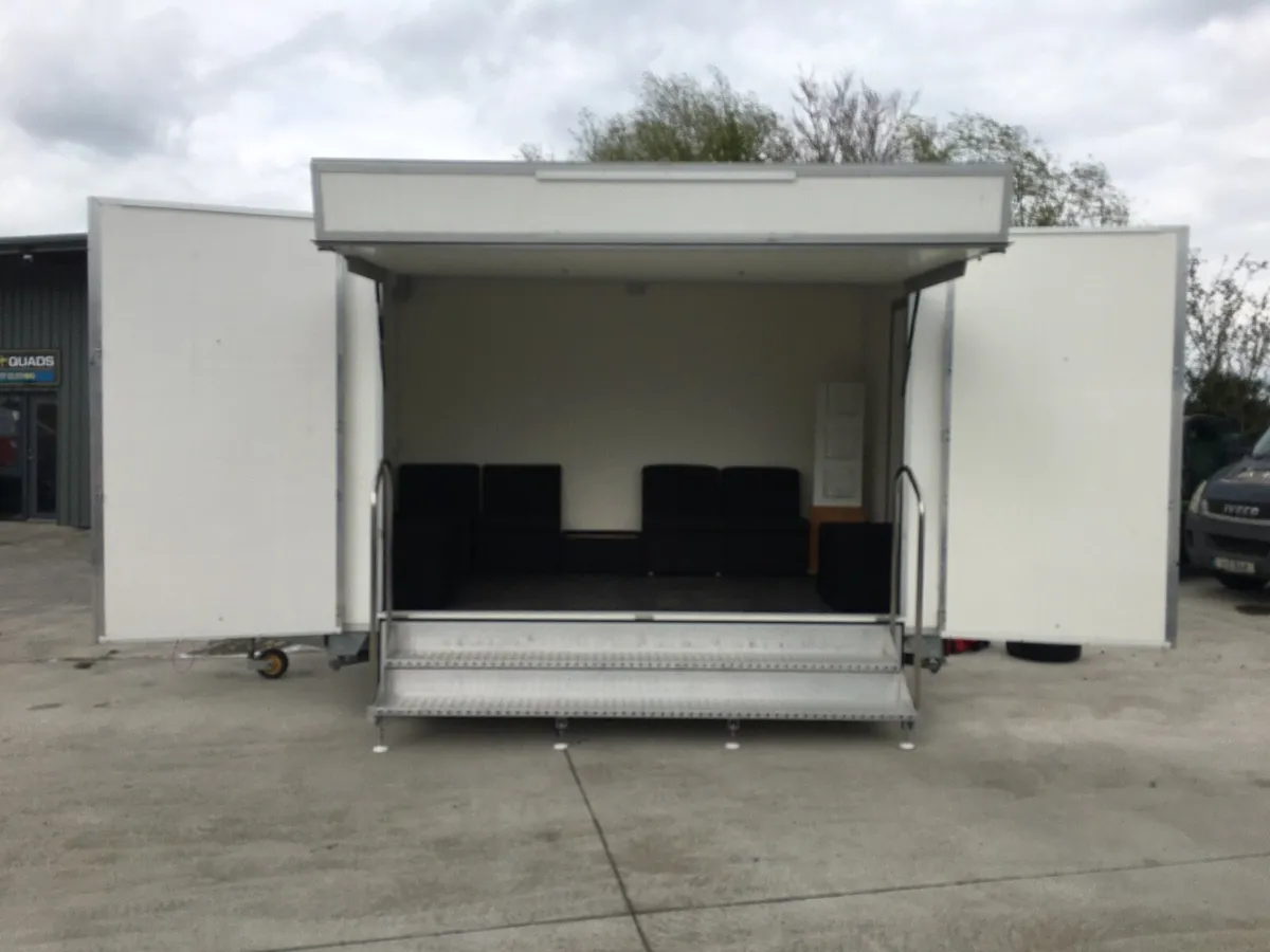 Mobile  exhibition trailer hire - Image 2