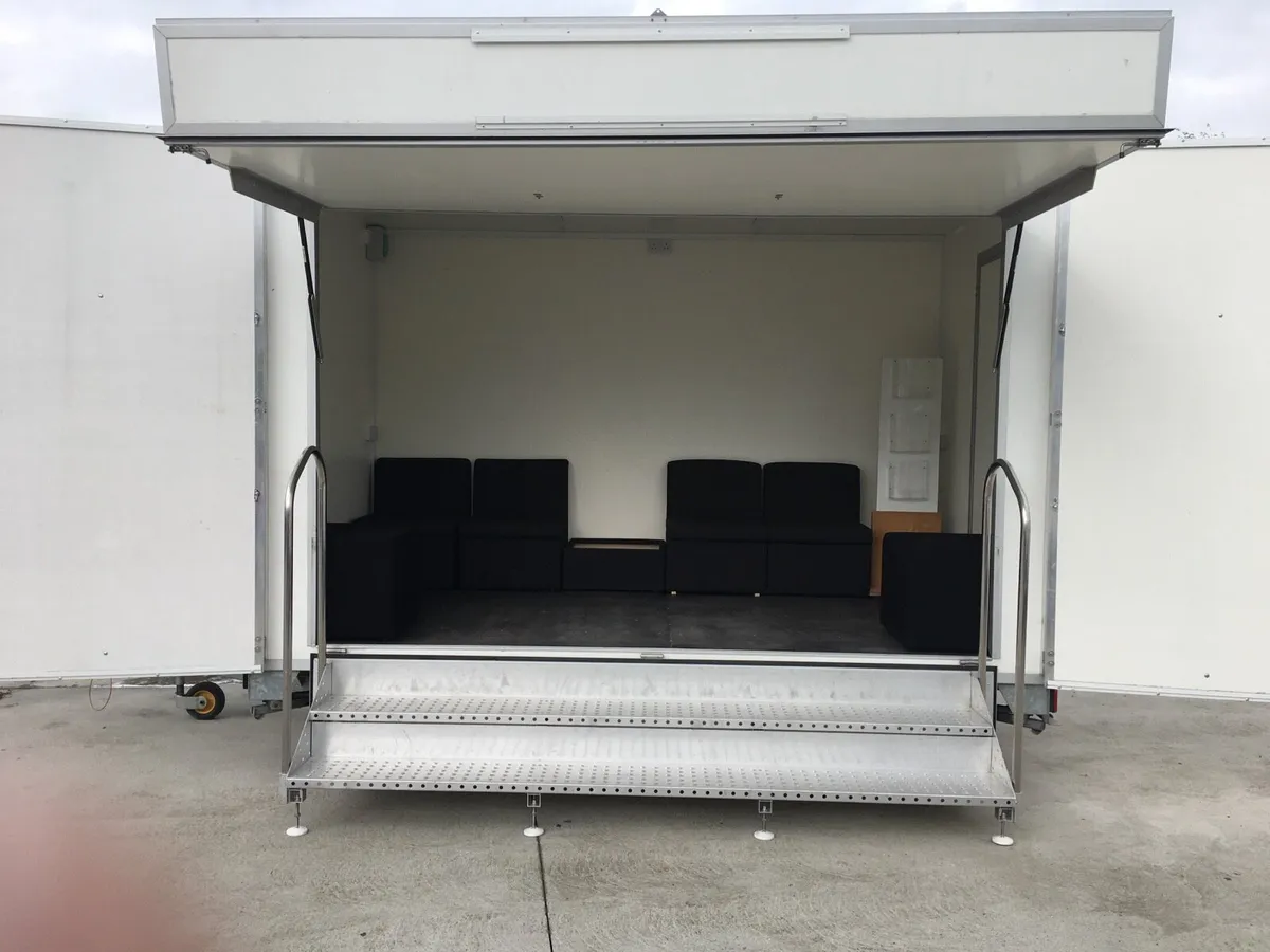 Mobile  exhibition trailer hire - Image 3