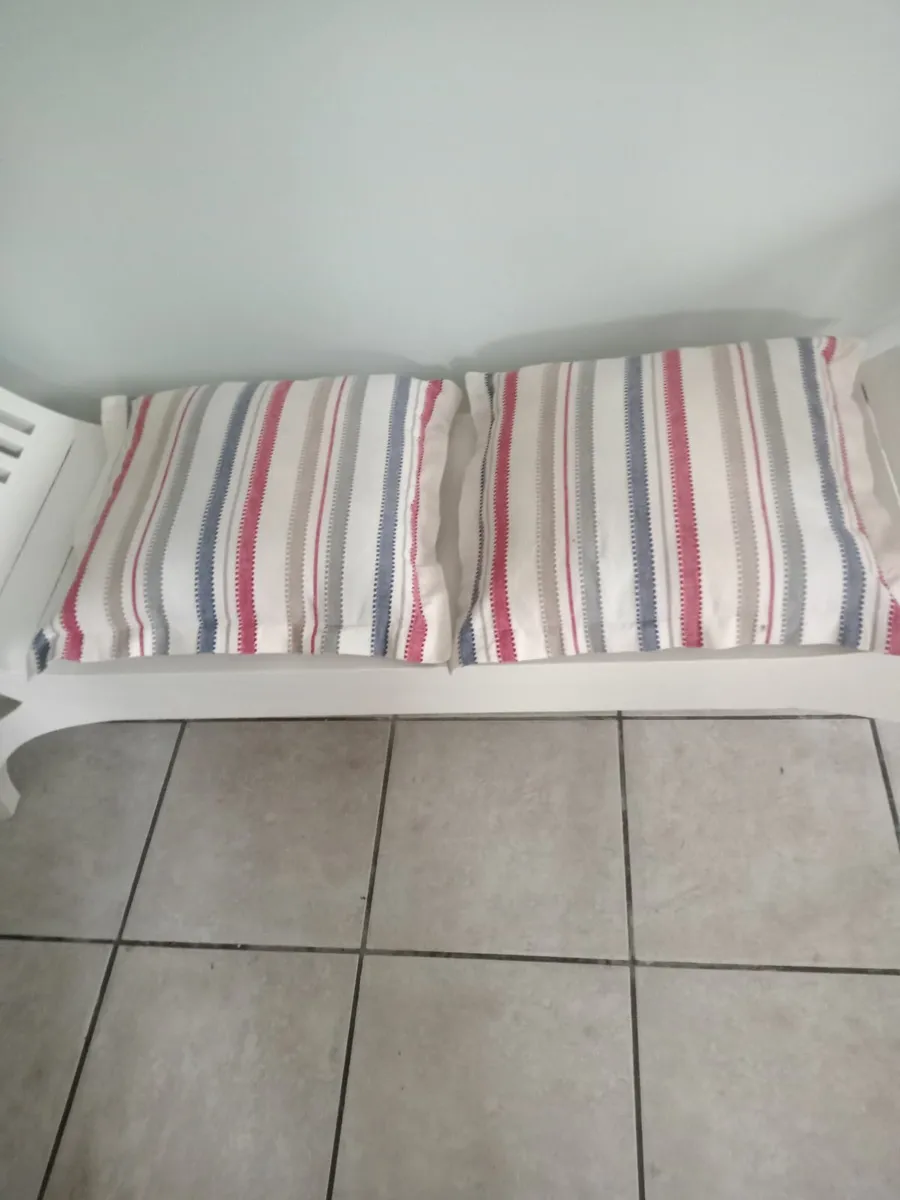 Bedroom Seat - Image 3