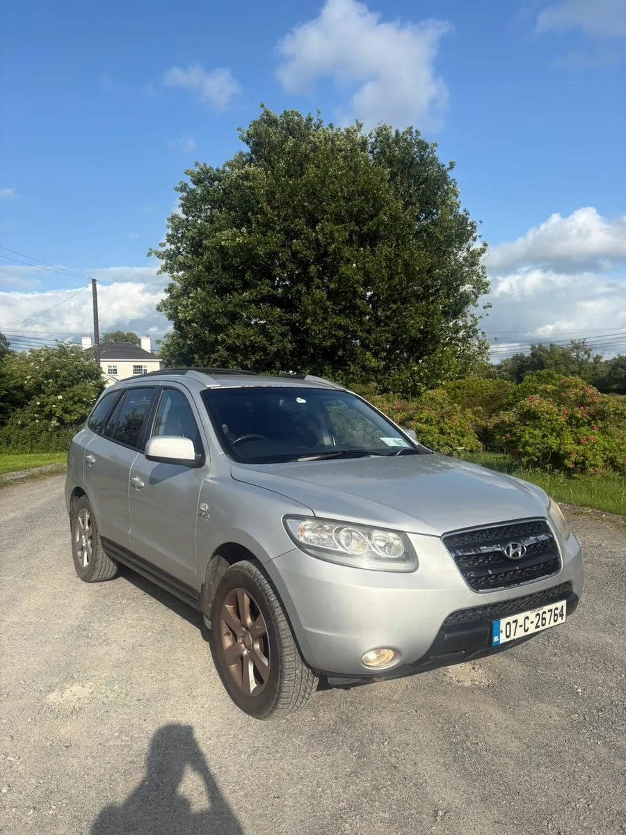Hyundai Santa Fe - Image 1