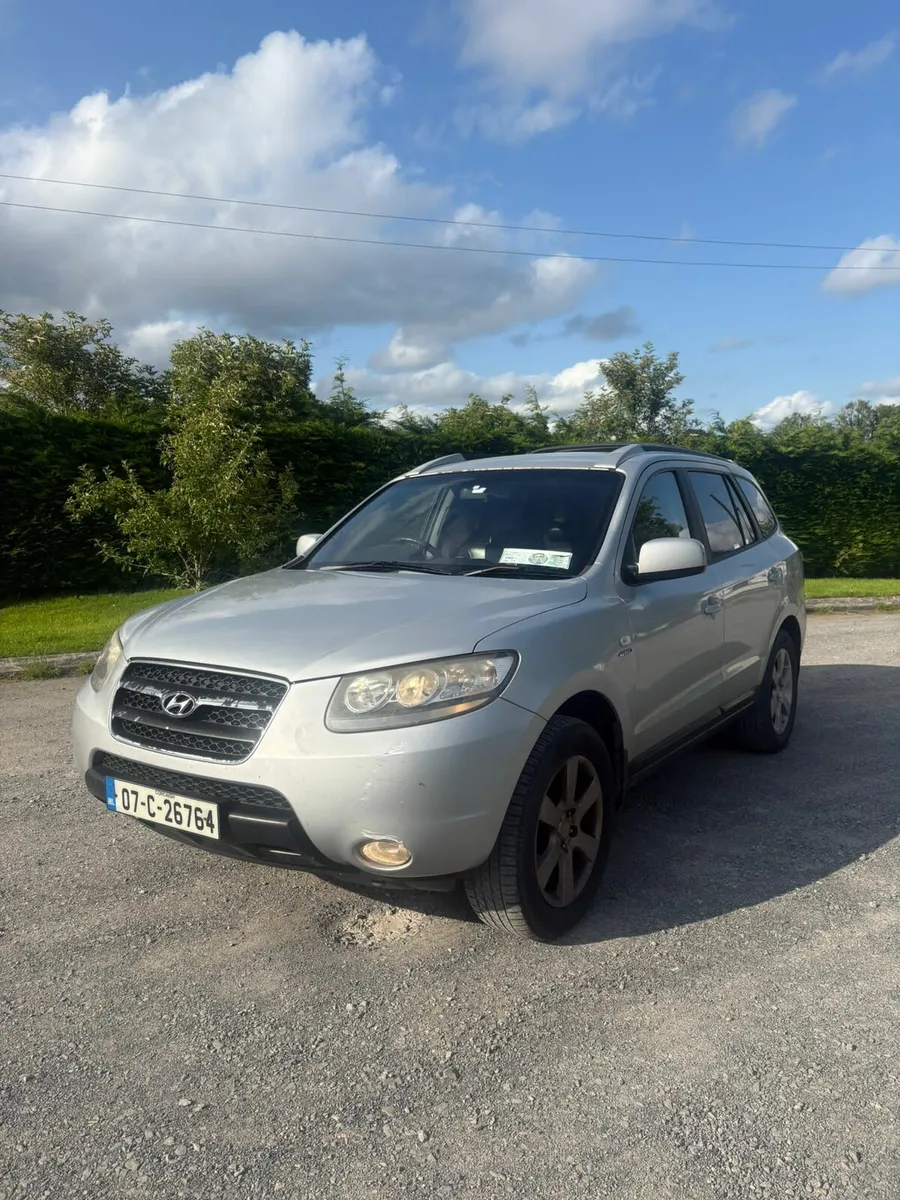 Hyundai Santa Fe - Image 2