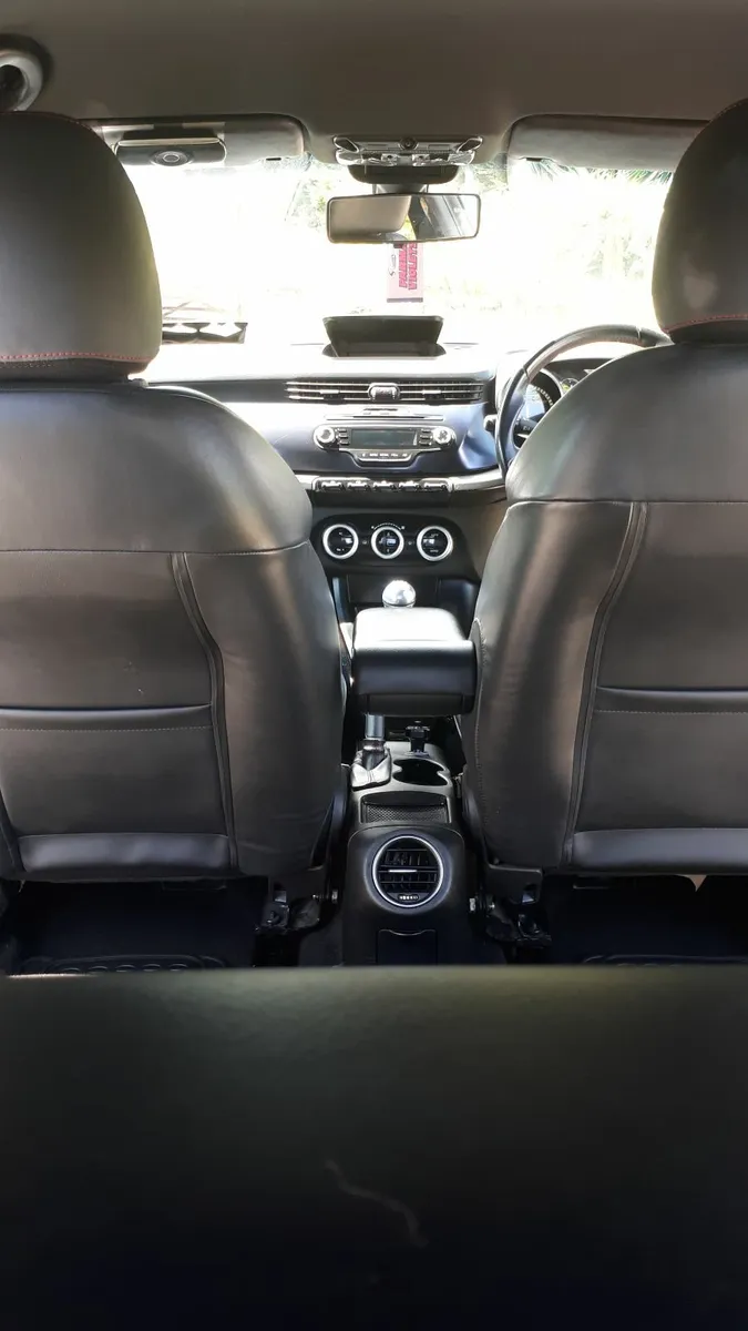 Alfa Romeo Giulietta 2012 - Image 2