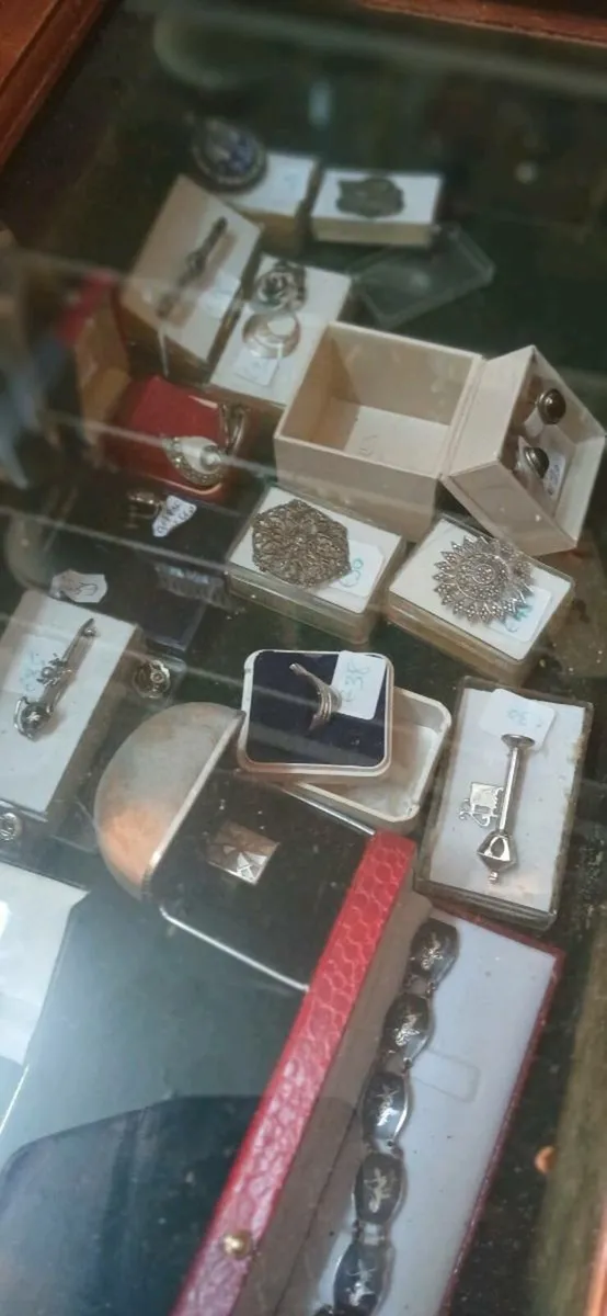 9ct Gold and Sterling Silver - Image 4