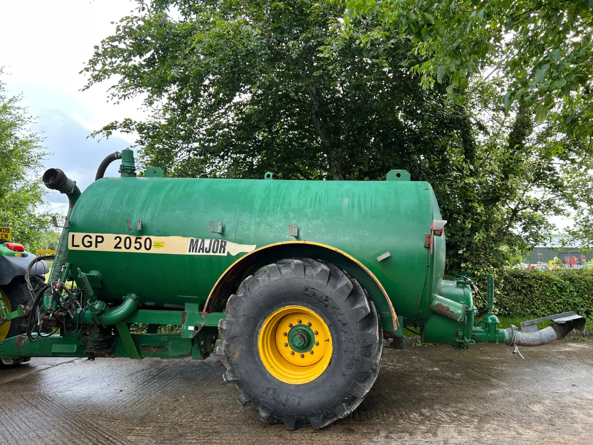 Major 2050 Gallon Slurry Tanker - Image 1