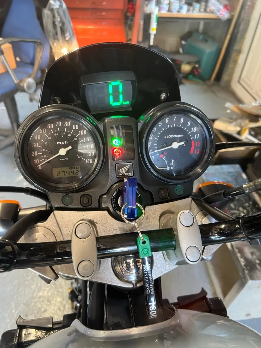 2006 Honda cbf 600na - Image 2