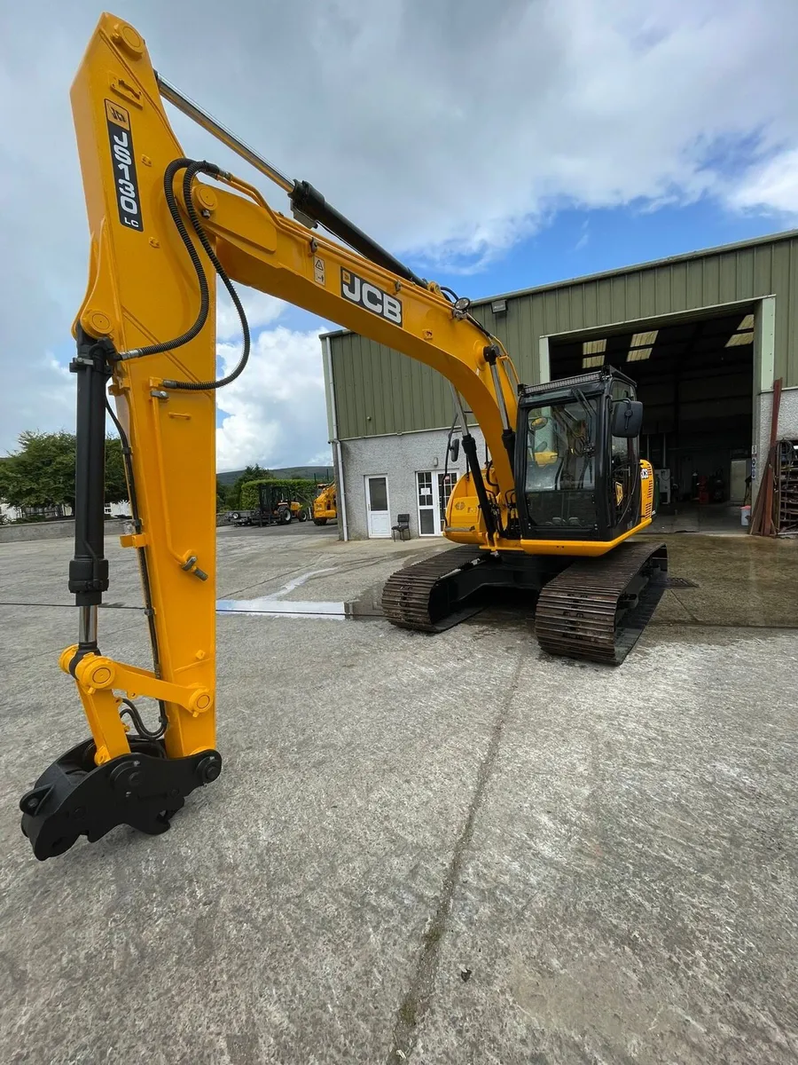 JCB JS130 2016 - Image 2
