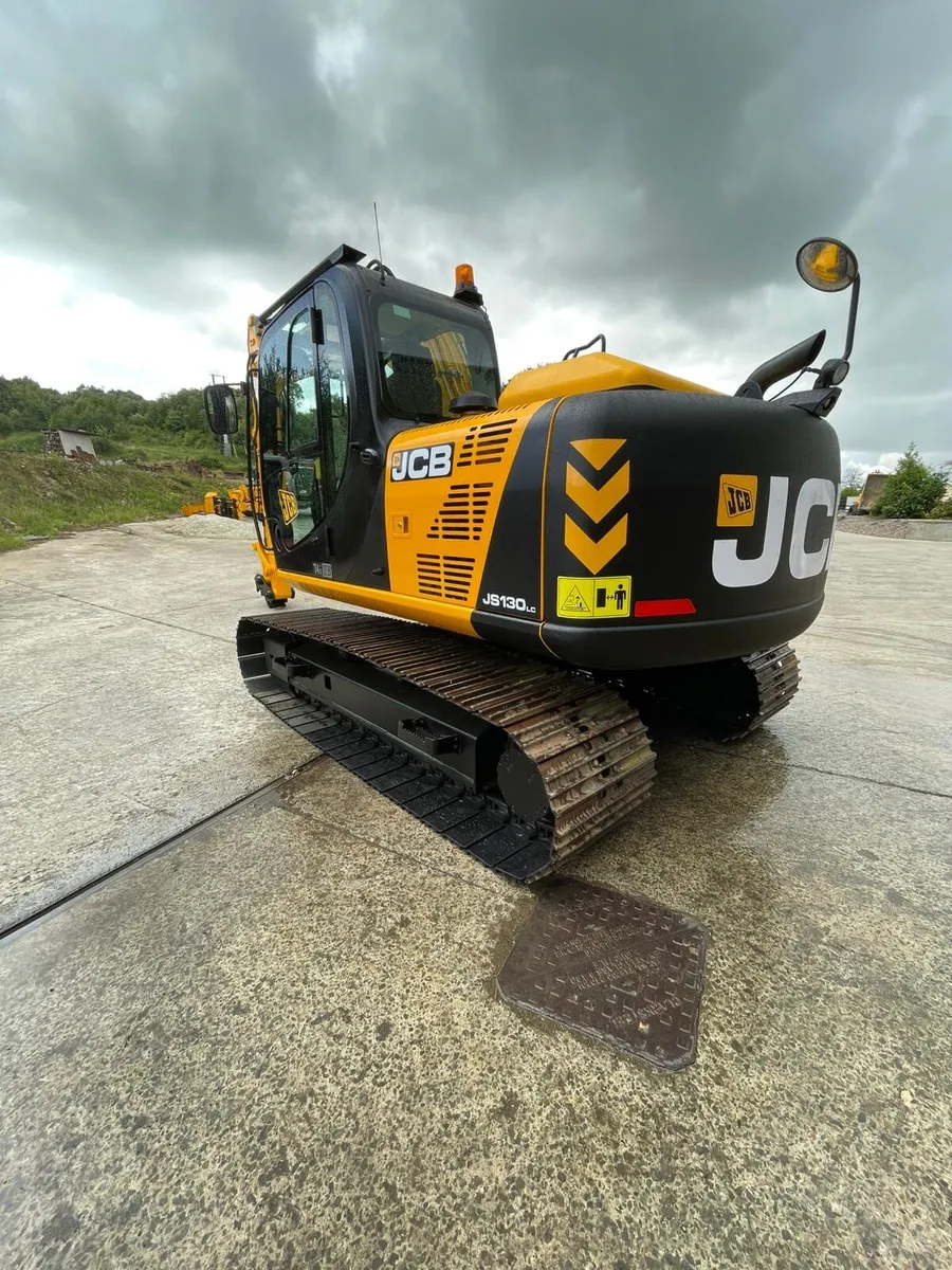 JCB JS130 2016 - Image 3