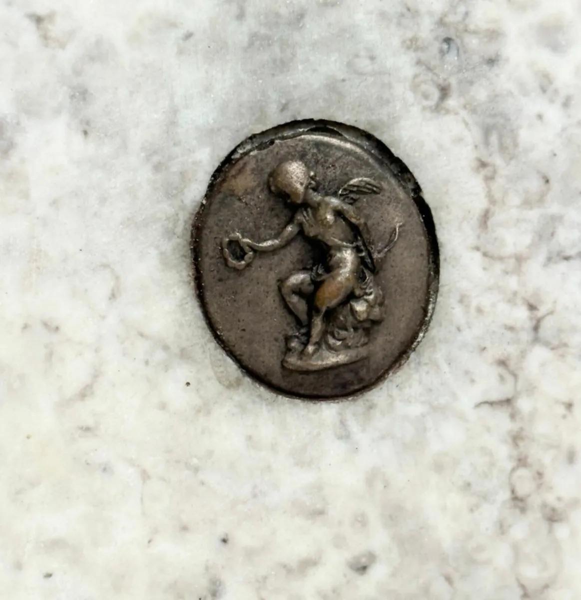 Bronze relief plaque - Image 4