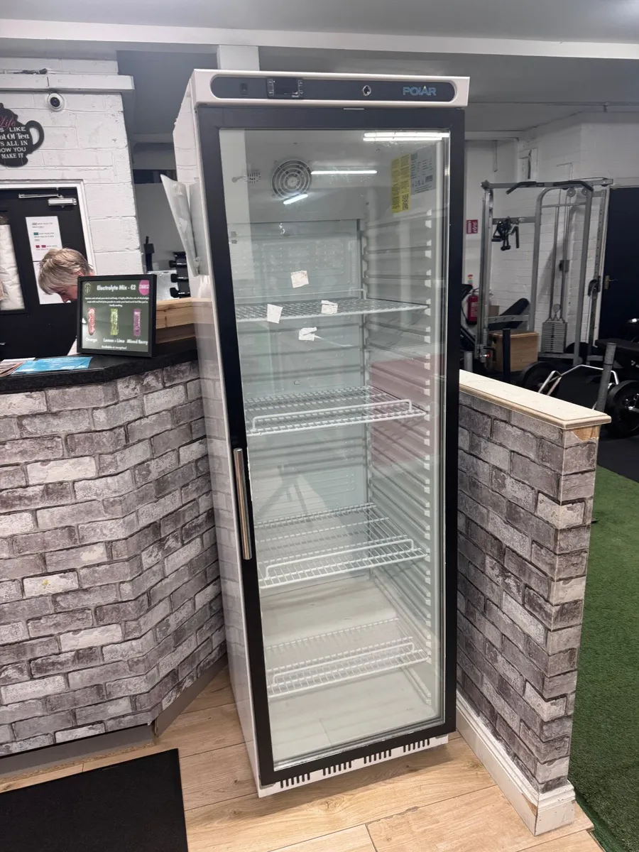Display Fridge - Free Standing - Image 1