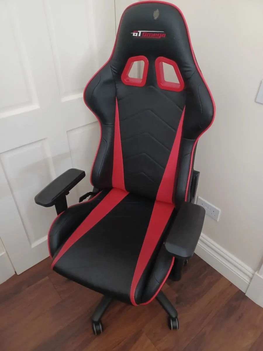Gaming Chair - Image 1