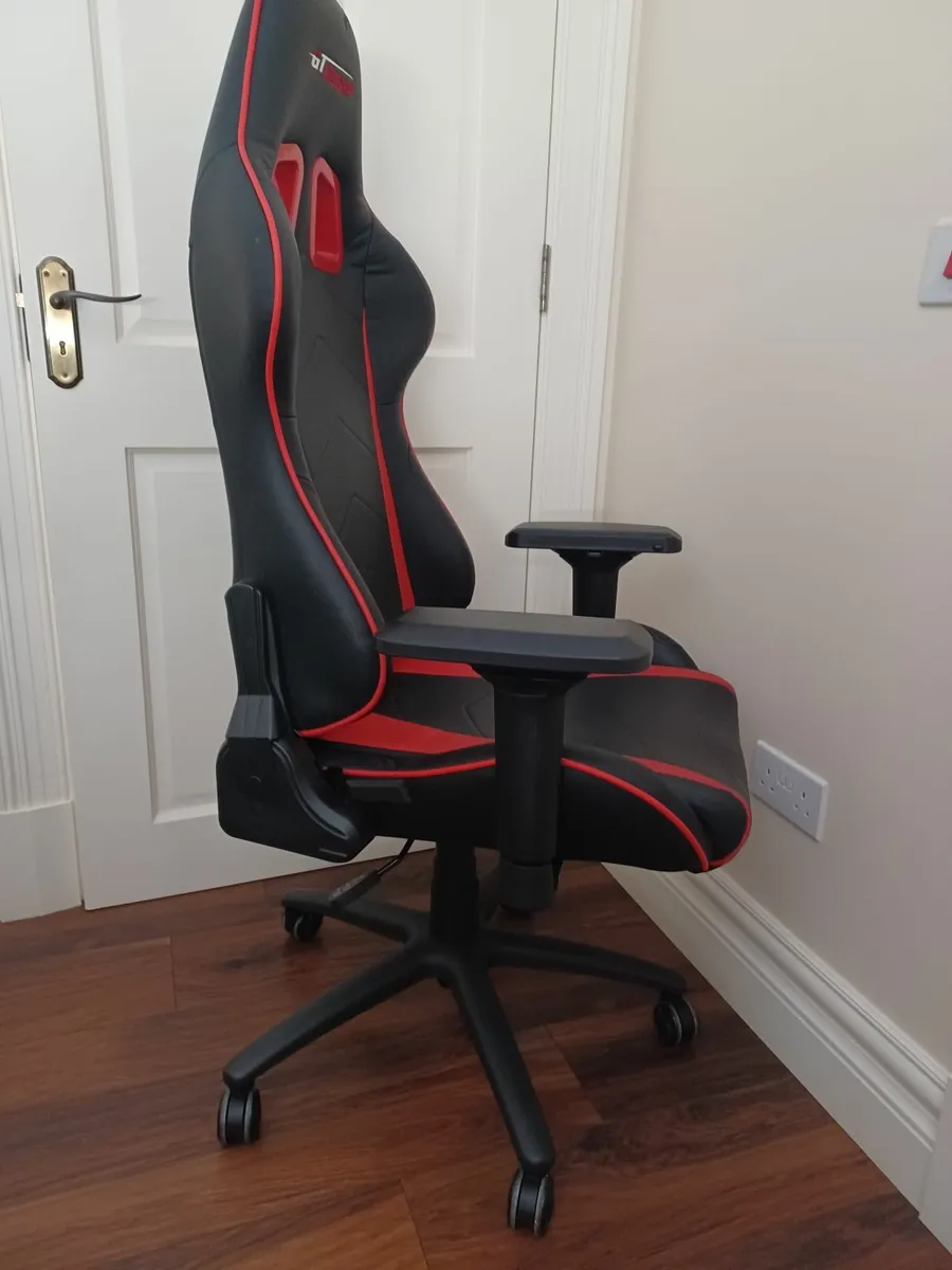 Gaming Chair - Image 2