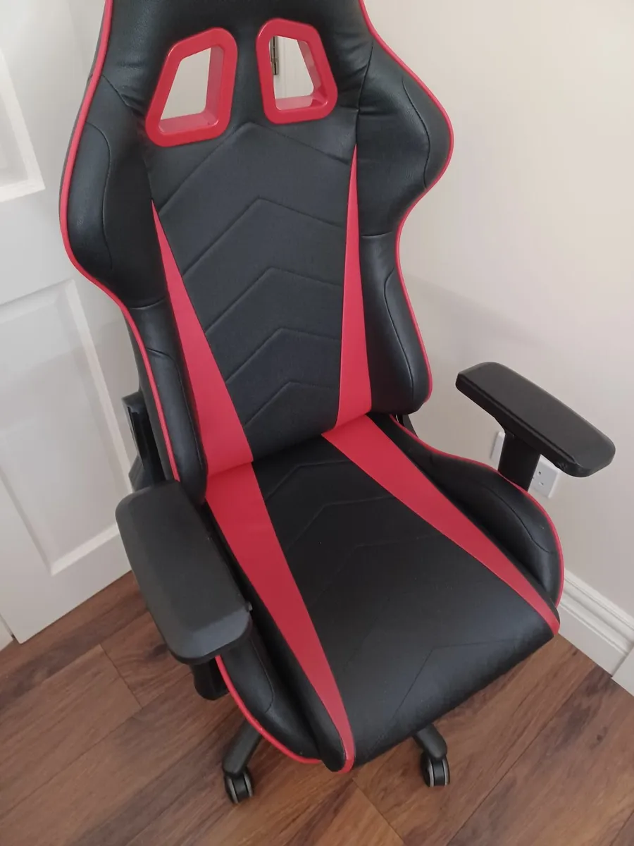 Gaming Chair - Image 3