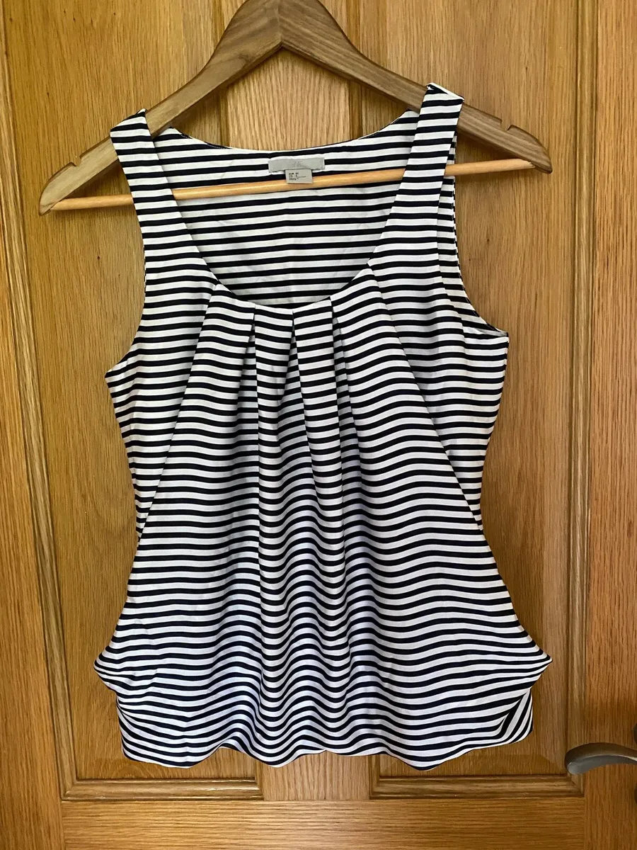 H&M Women’s Elegant Sleeveless Striped Top - Image 1