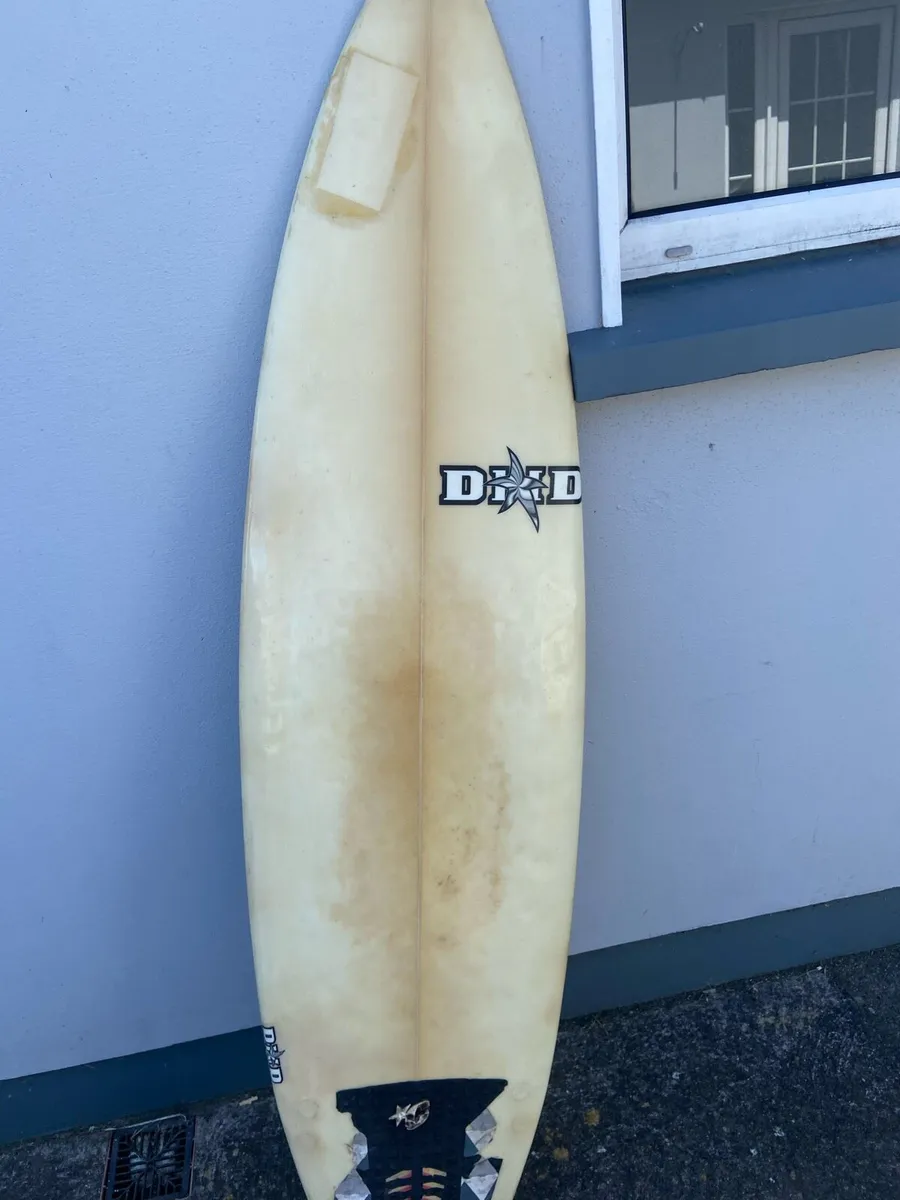Surfboard - Image 1