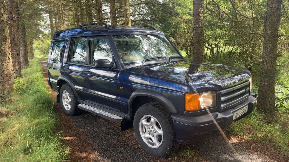 Land Rover Discovery 2001 - Image 2