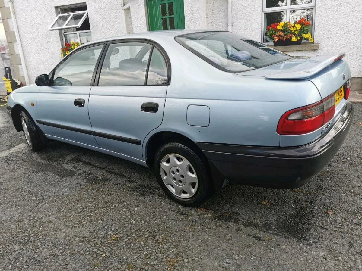 1993 Toyota Carina E 2.0 Straight Diesel Saloon - Image 2