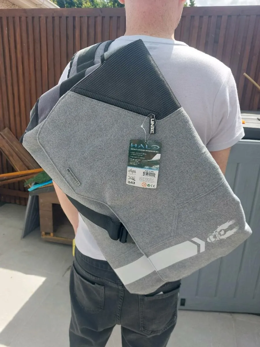 HALO Infinity Messenger Bag - Image 4