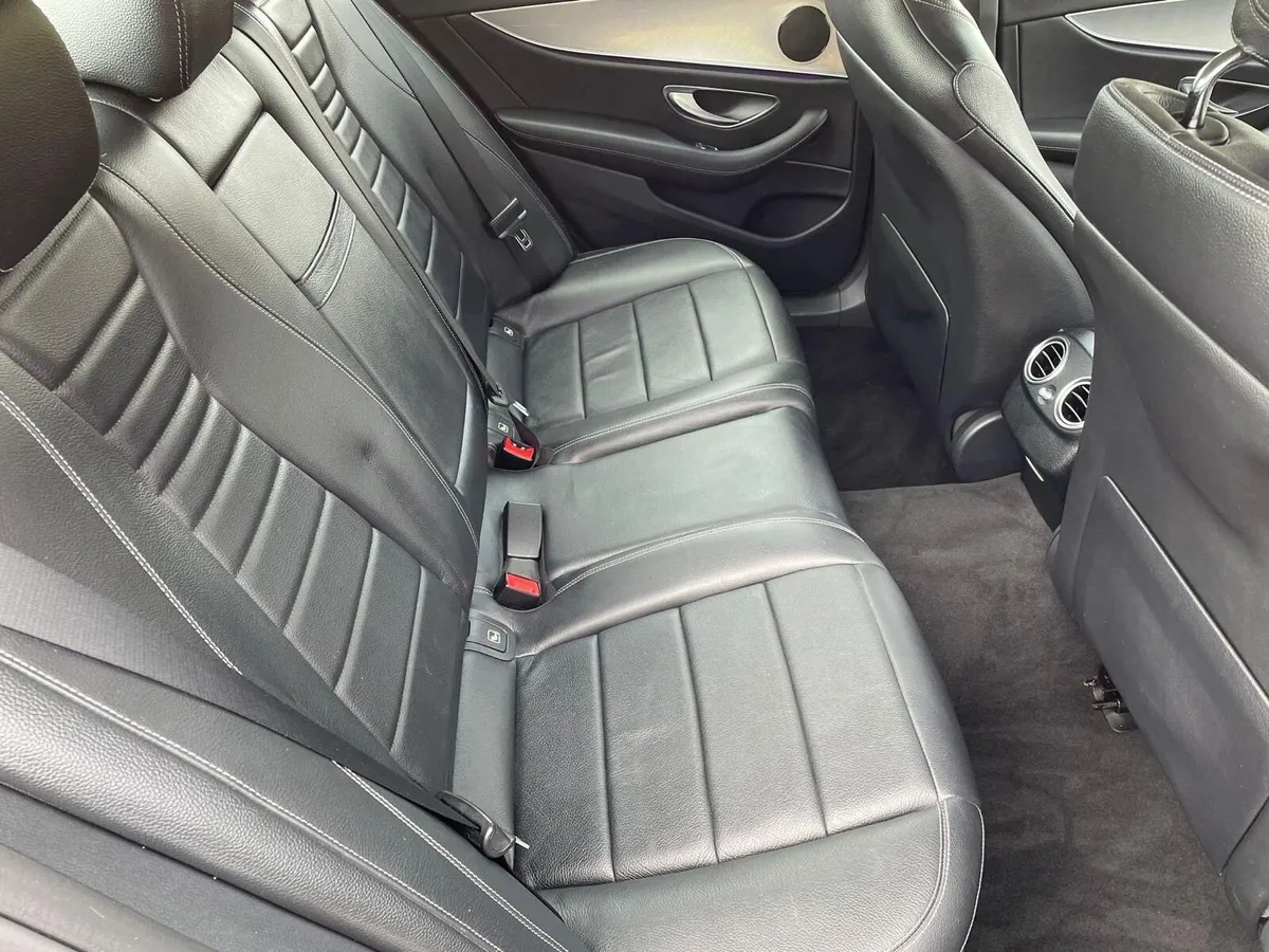 E220 Diesel Merc - Image 4