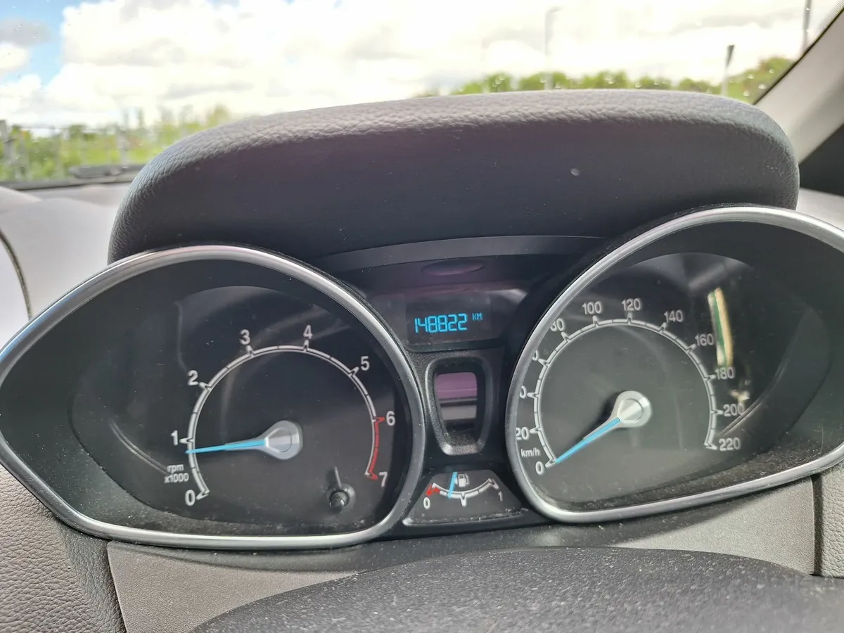 Ford B-Max 2013 - Image 1