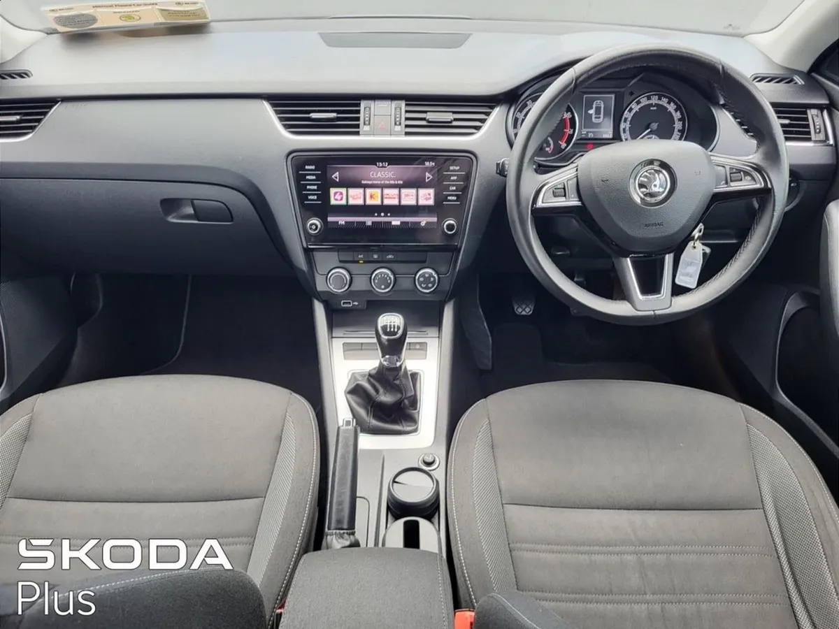 Skoda Octavia Combi Ambition 1.0tsi 115BHP 5DR - Image 2