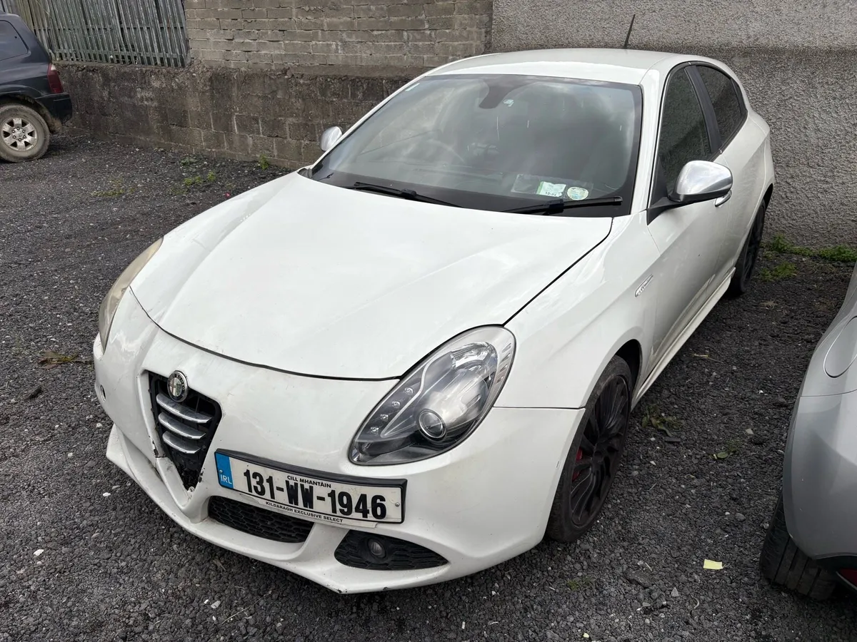 2013 Alfa Romeo - Image 1