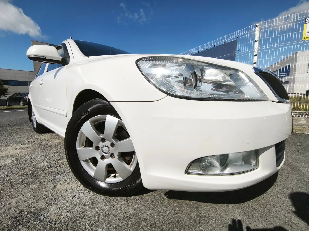SKODA OCTAVIA 1.6 CR TDI ELEGANCE, NCT AND TAX - Image 4