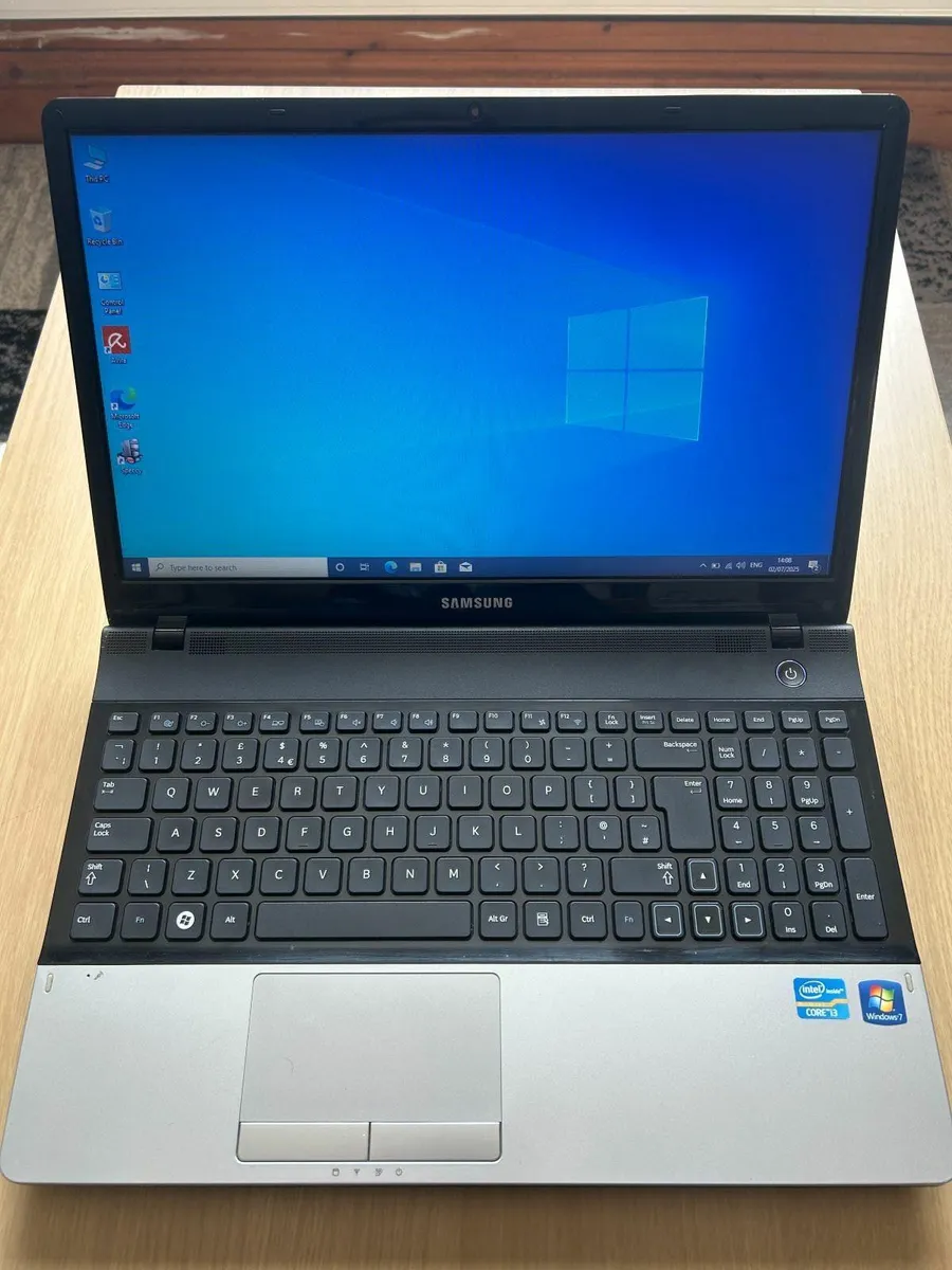 Samsung 300E-i3-16GB-240GB SSD-Windows10 - Image 1