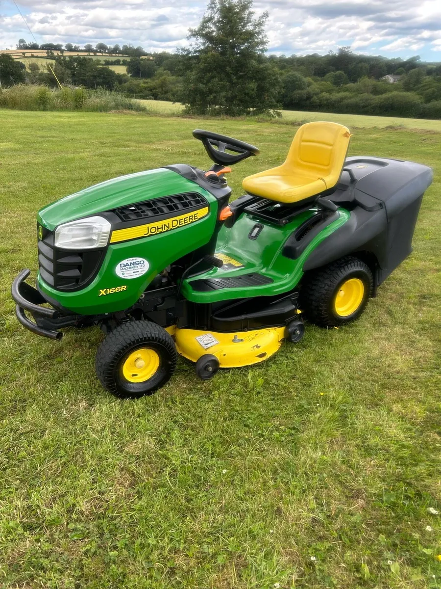 John Deere lawn mower X166R - Image 2