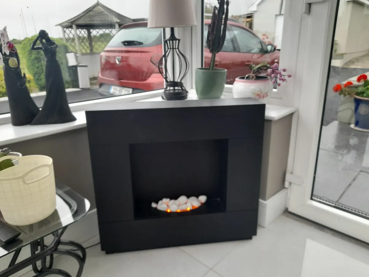 Electric fireplace - Image 3