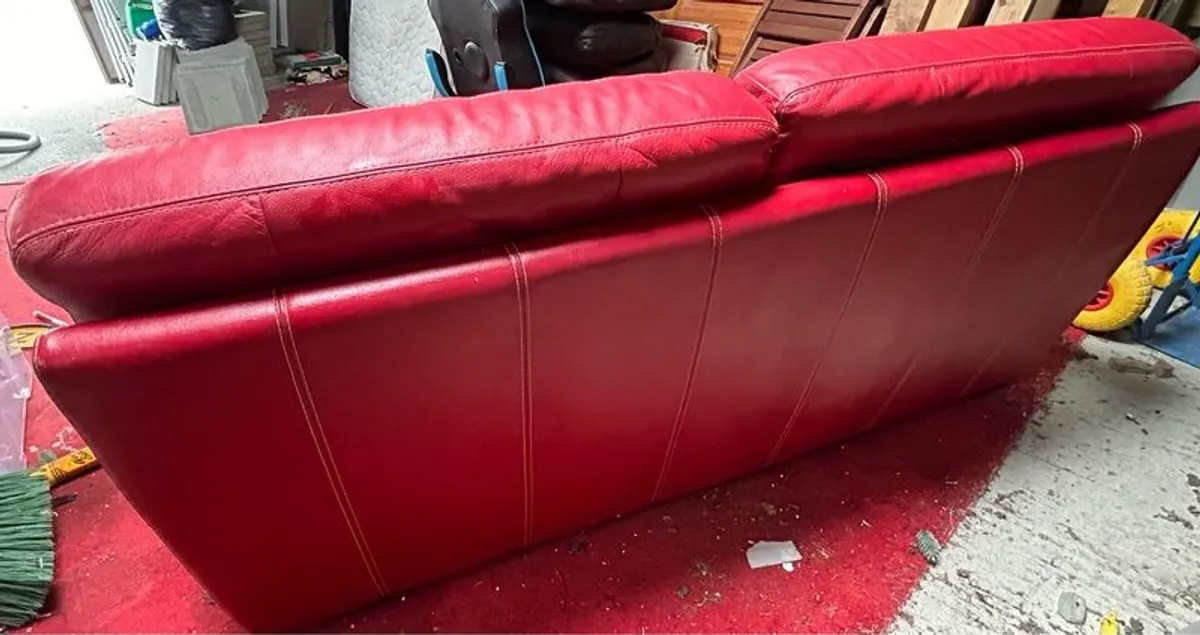 3 Seater Italian Leather Sofa - Image 3