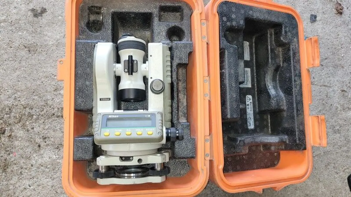 Nikon Theodolite and Nikon site level - Image 2