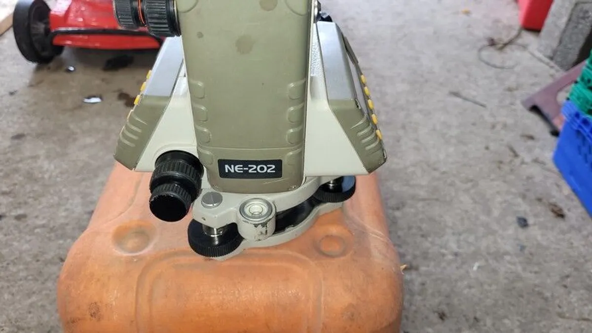Nikon Theodolite and Nikon site level - Image 4