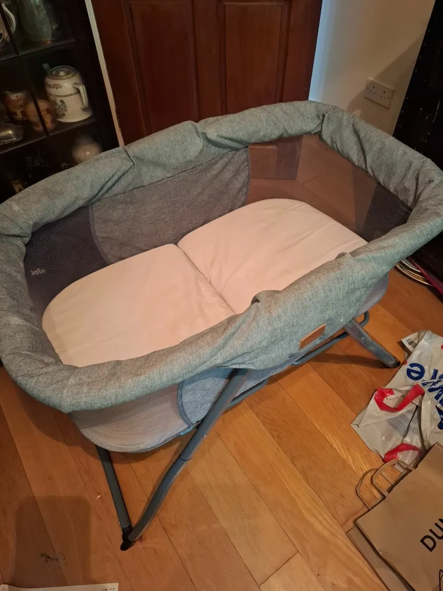 Kangu crib