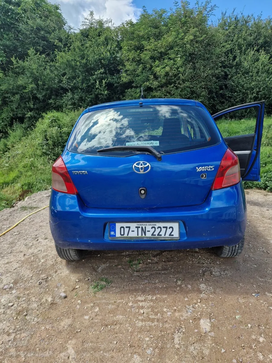 Toyota Yaris 2007 - Image 4