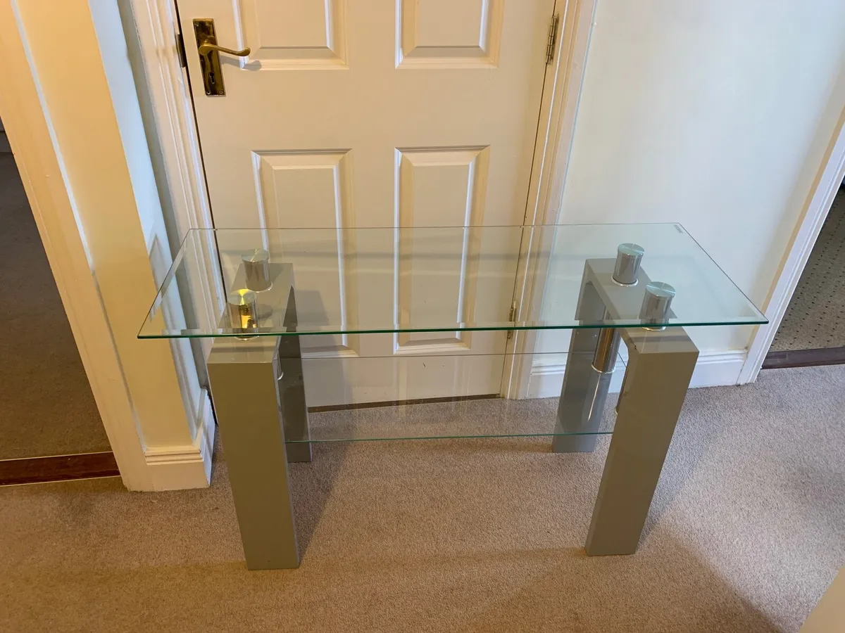 Console Table - Image 2